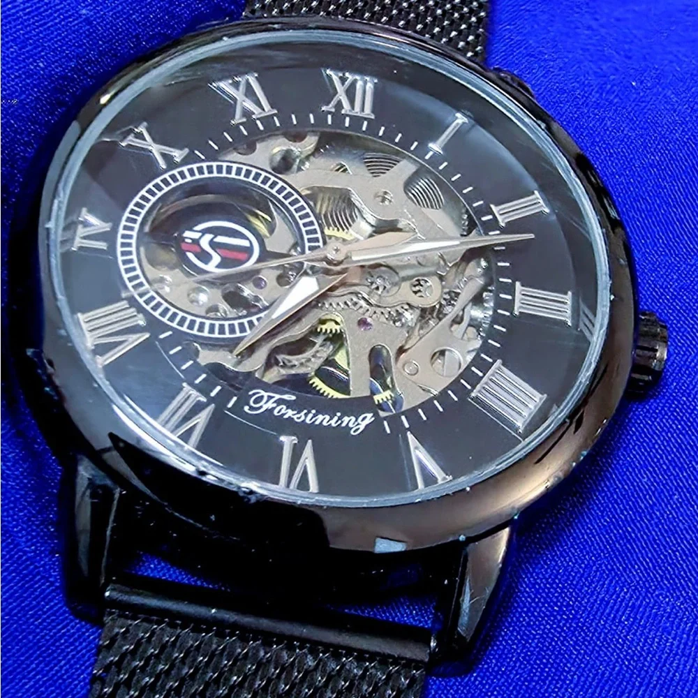 Forsining Black Skeleton Dial 42mm Automatic Mens Watch Sleek Like New